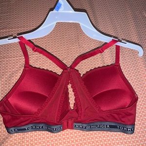 Tommy Hilfiger Women’s Basic Comfort Push-up Bra